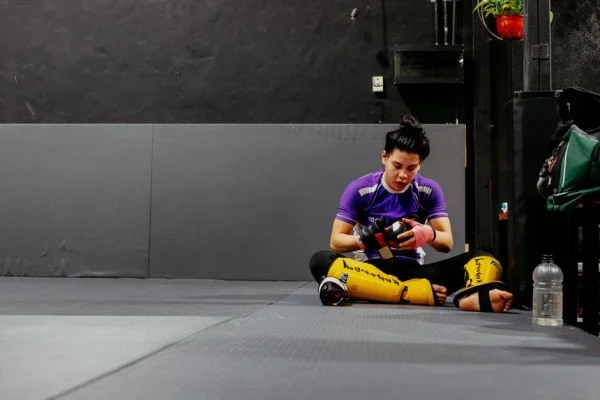 UFC格斗之夜闫晓楠对阵邓恩冲击女子草量级前五排名关键战解析